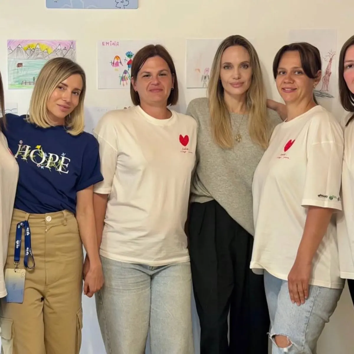 Джолі розповіла про підземні школи Харкова та вшанувала пам'ять Юкова