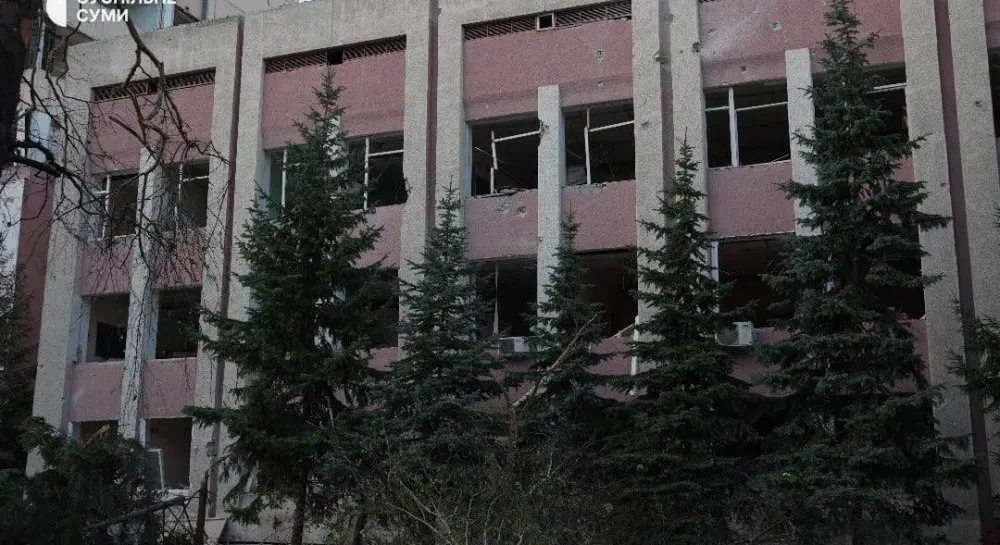 Атака на Сумщину: удар по університету, загиблі та поранені в кількох громадах