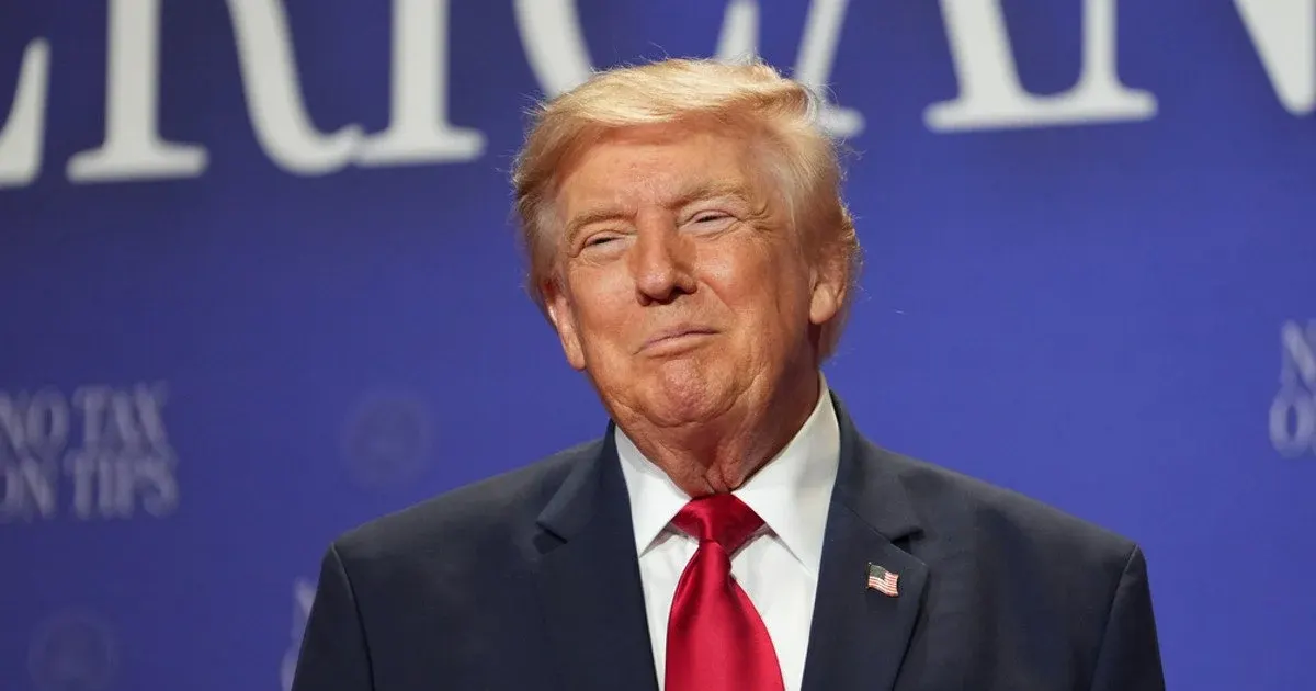 Міносвіти США видалило відео з Трампом після порівняння з Гітлером
