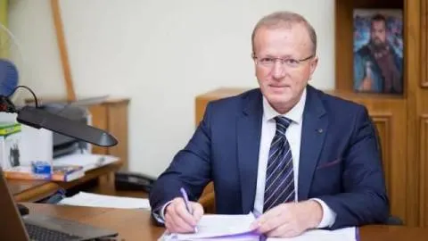 Очільник освіти Львівщини отримав у серпні майже 70 тисяч гривень