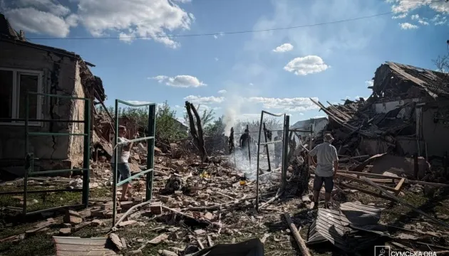 Сумщина знову під ударом: після нічної атаки росіяни вдарили КАБами вдруге