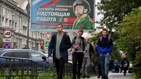 Росія вичерпує людський ресурс: від бонусів до примусу