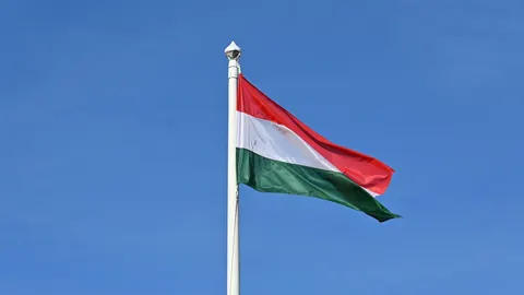 Угорщина знову гальмує відкриття переговорних кластерів для України