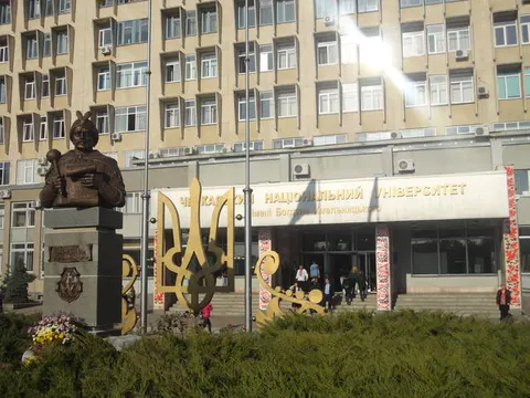 МОН радить університетам ущільнити навчання через можливі блекаути
