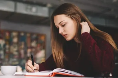 Конкурс есе про ШІ у вишах: премія $1000