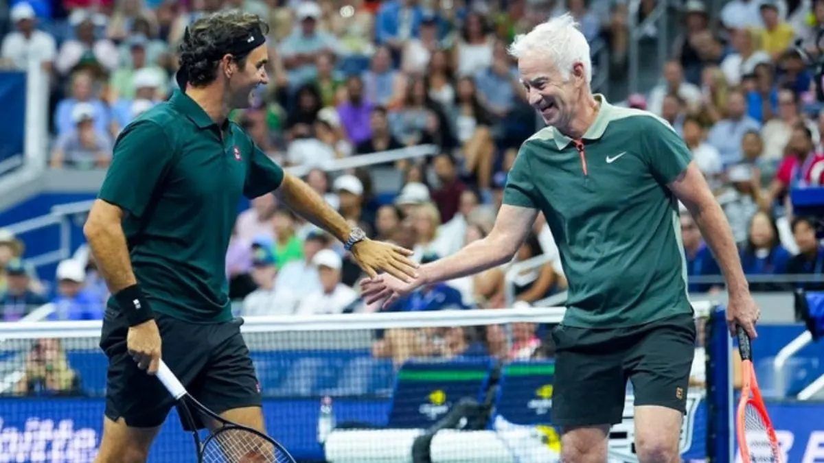 Федерер повернувся на корт US Open у виставковому матчі з Агассі та Роддіком