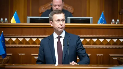Із 1 вересня зарплати педагогів зростуть на 20%, стипендії подвояться