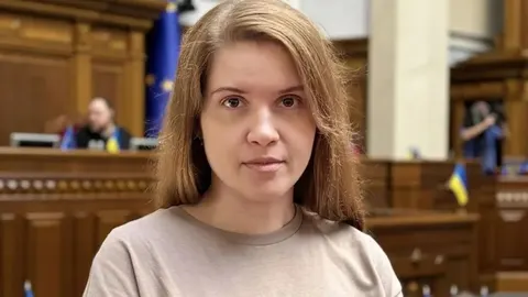Мар'яна Безугла повернулася до «Слуги народу»: що стоїть за рішенням