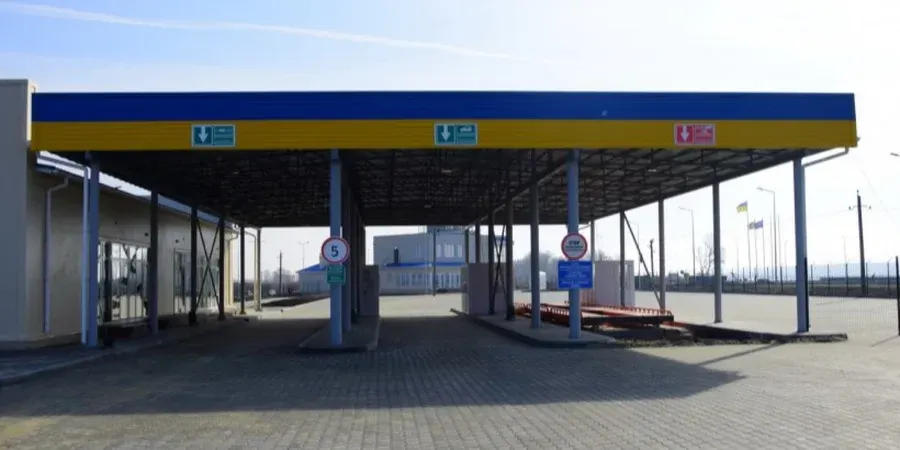 Поромна переправа Орлівка на Одещині відновила роботу після атаки дронів
