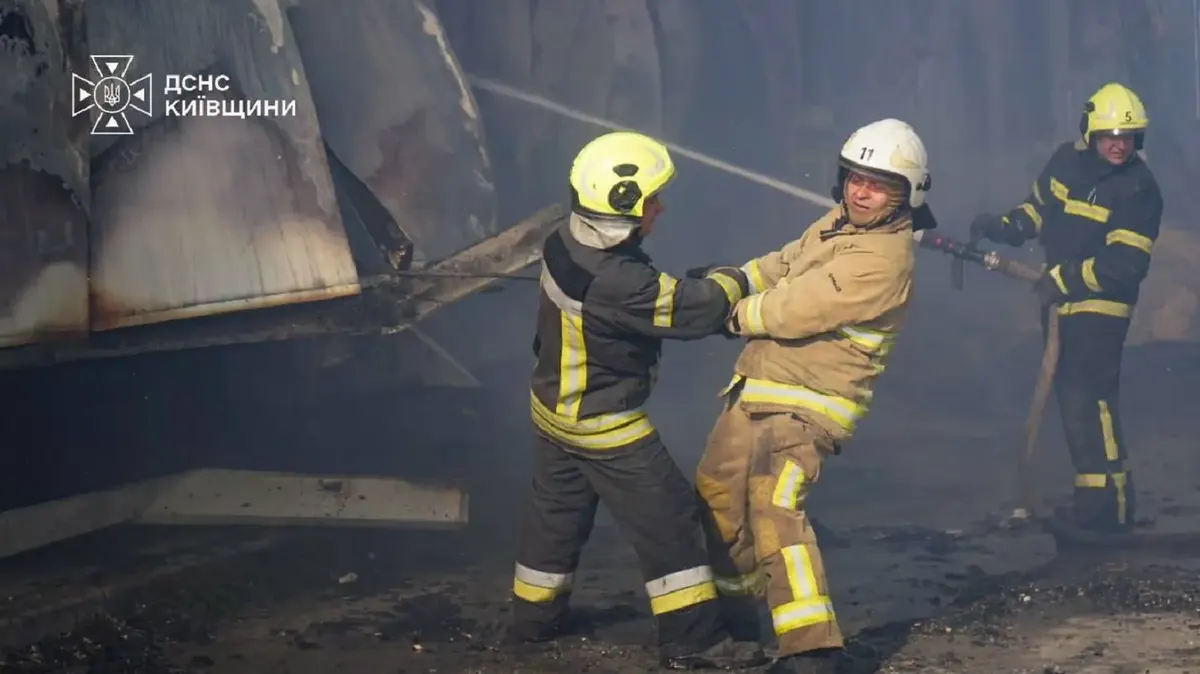 Росіяни вчергове атакували склад «Фори»: що відомо