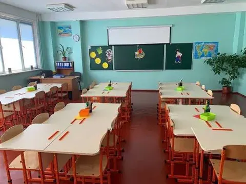 Жовтий рівень дронової загрози: чому уроки в класах припиняють і що робити школа
