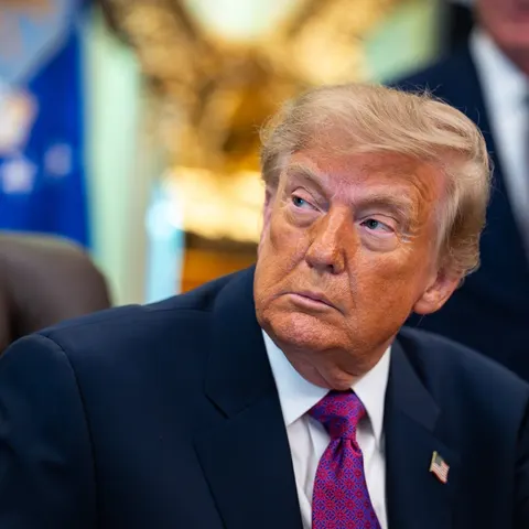 Мережа обговорює зріст Трампа після візиту до Ірландії