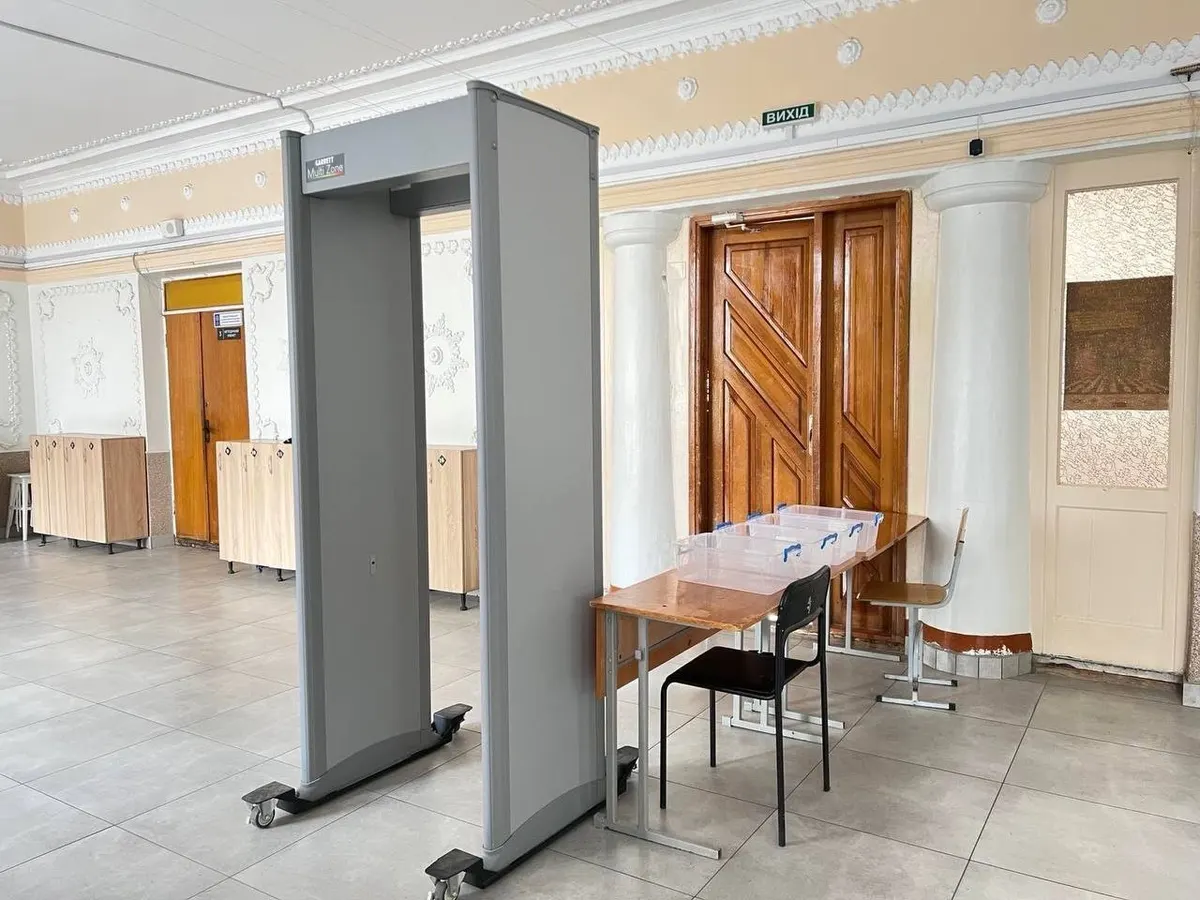 На Волині шість шкіл отримають металодетектори цьогоріч