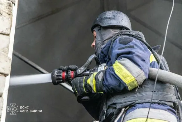 Удар по поштовому терміналу під Харковом: є загиблий