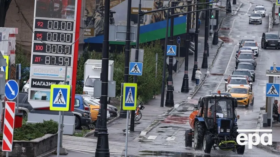 У РФ знову дефіцит пального після атак України на НПЗ