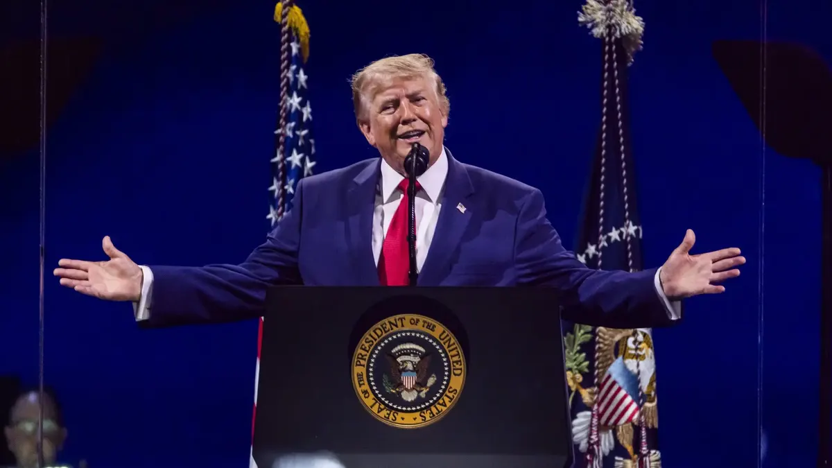 Трамп вимагає від країн світу платити за захист Ормузької протоки