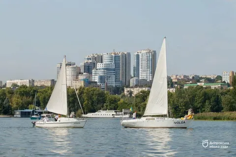 Дніпро відновив вітрильну традицію: регата до 500-річчя міста