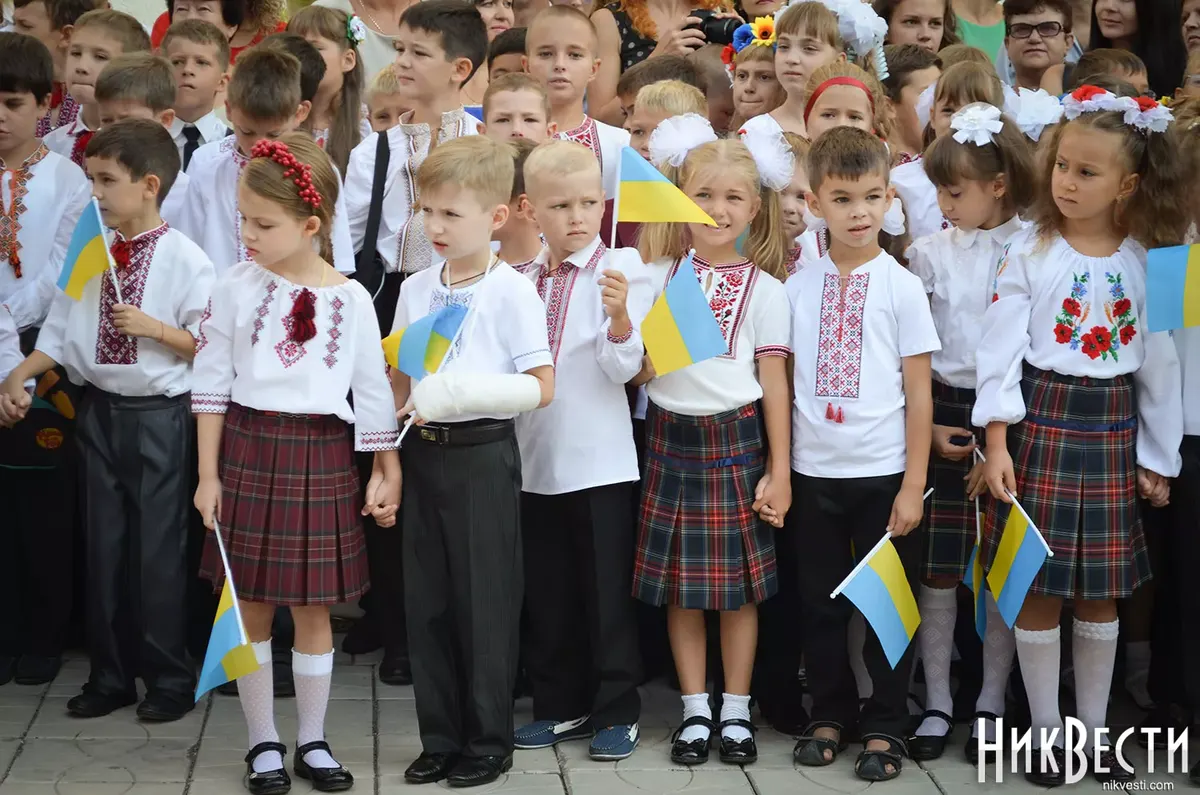 У школах Миколаєва можуть запровадити навчання у дві зміни через атаки БпЛА