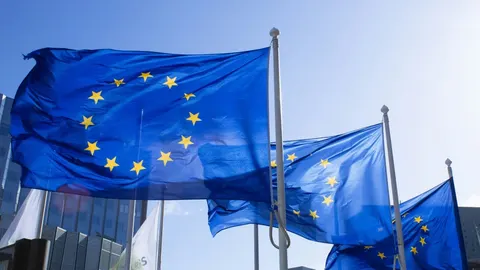 Підтримка вступу до ЄС в Україні знижується, до НАТО — зростає понад 60%