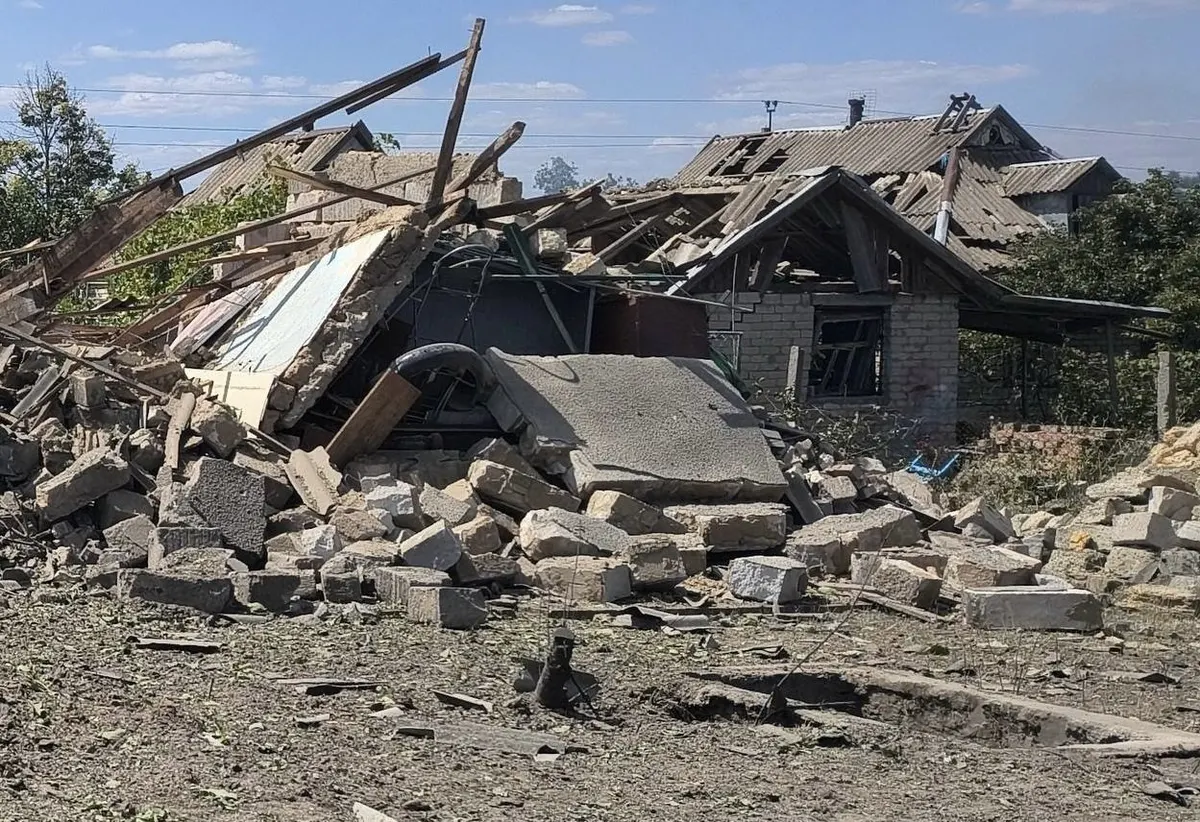 Росія вдарила КАБами по селу на Миколаївщині: пошкоджені школа та будинок культури