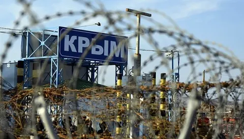 Окупанти в Криму змушені готувати школи до очного навчання через брак інтернету