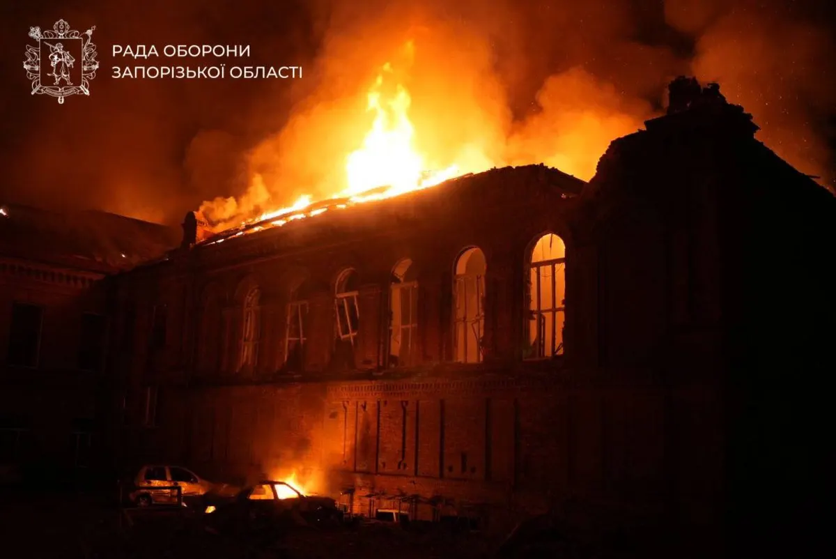 Атака на Запоріжжя: пошкоджено найстаріший корпус ЗНУ, п'ятеро постраждалих