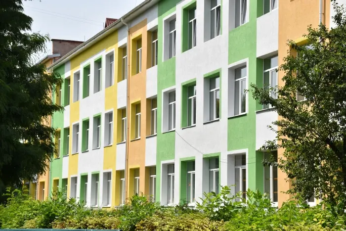 Фіктивне працевлаштування у луцькому ліцеї: суд виніс вироки двом чоловікам