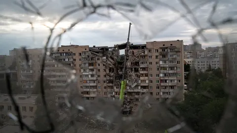 Масштаби руйнувань у Подільському районі Києва: скільки будинків і шкіл пошкодже