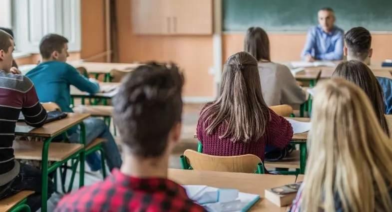 Уроки для старшокласників проводитимуть викладачі університетів — деталі реформи