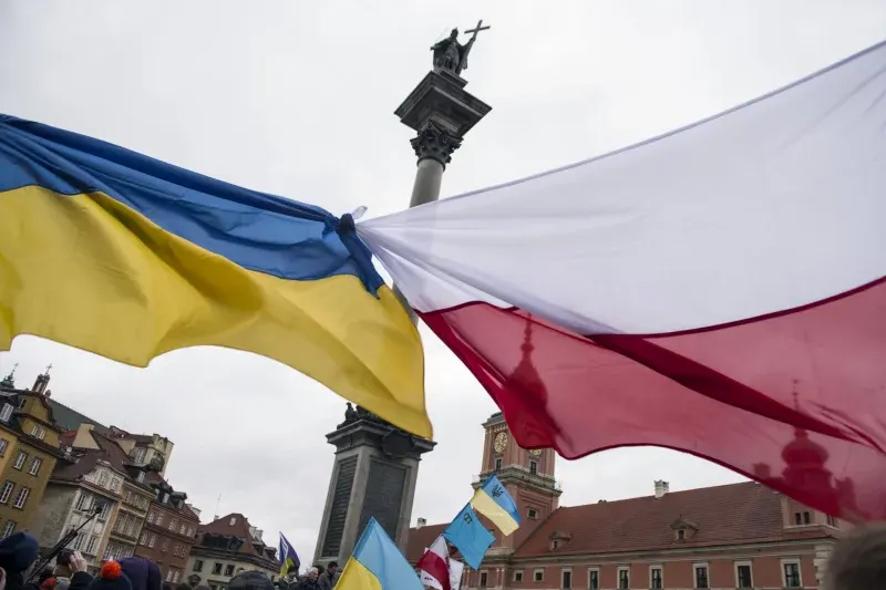 Поляки пояснили, чому погіршилося ставлення до українців: головна причина