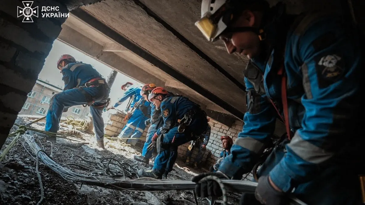 Удар по Києву: пошкоджено 18 будинків, школу, посольство Литви, є загиблі