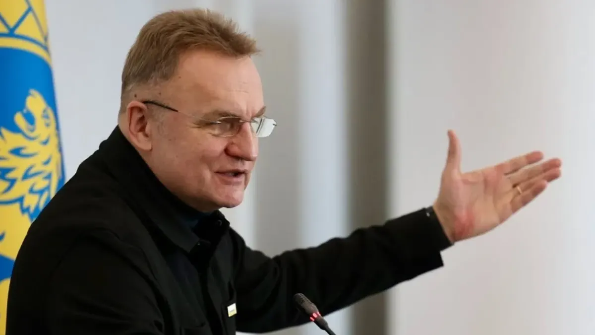 У службовому авто Садового знайшли пристрій з антеною та SIM-картою