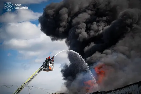 Повторний удар по «Сніжній Панді»: складський комплекс на Одещині знищено вщент