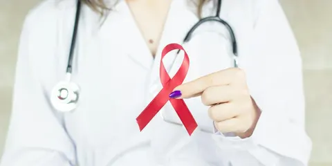 Потрійна терапія повністю знищила ВІЛ у новонароджених приматів