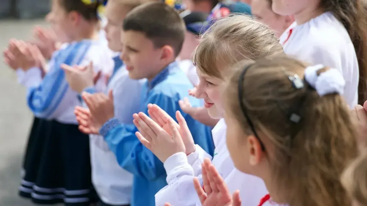 1,3 млн дітей виїхали з України: нардепка пояснила, чому це не катастрофа