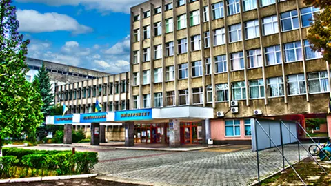МОН радить вишам ущільнити навчання через ризики для енергетики