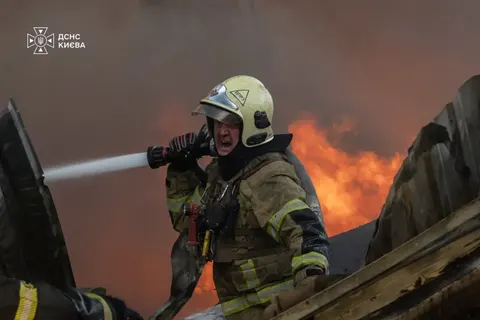 За тиждень російські удари пошкодили 25 шкіл і 15 лікарень — МВС