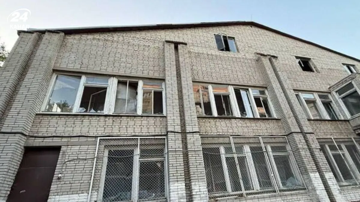 У Львові через нічну ракетну атаку пошкоджено ліцей і дитсадок