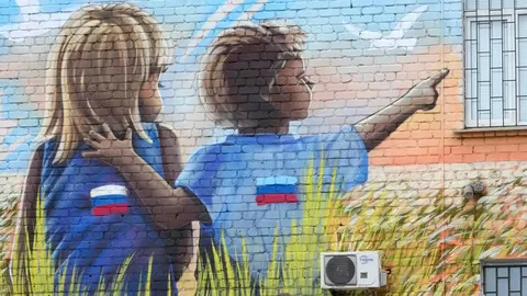 Окупанти вводять у школах ТОТ підручники з історії «Донбасу та новоросії»