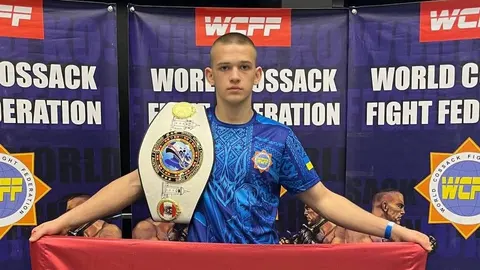 Волинський студент Денис Чирук здобув золото чемпіонату світу з козацького двобо
